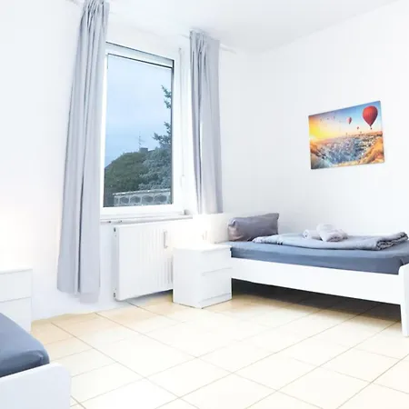 Bege Minimalstay Lägenhet *