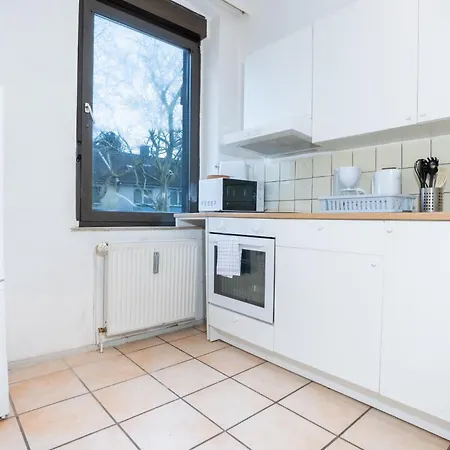 Bege Minimalstay Lägenhet