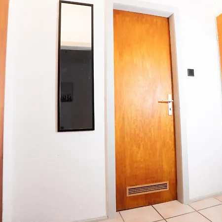 Bege Minimalstay Lejlighed Oberhausen (North Rhine-Westphalia)