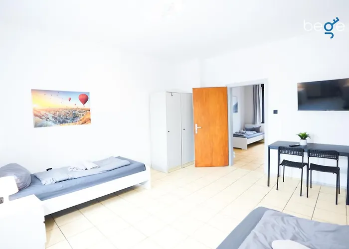 Bege Minimalstay *